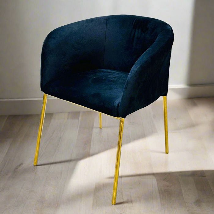 Peacock Radial Fan Back Wedding Chair